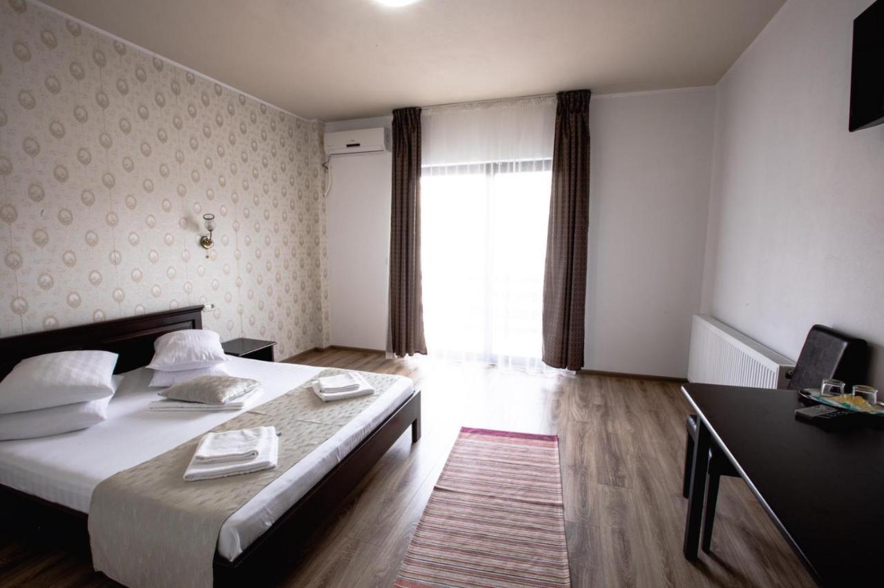 Pensiunea Mirific Dubová Exteriér fotografie